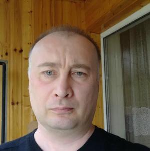Robert L. (50 let, Praha)